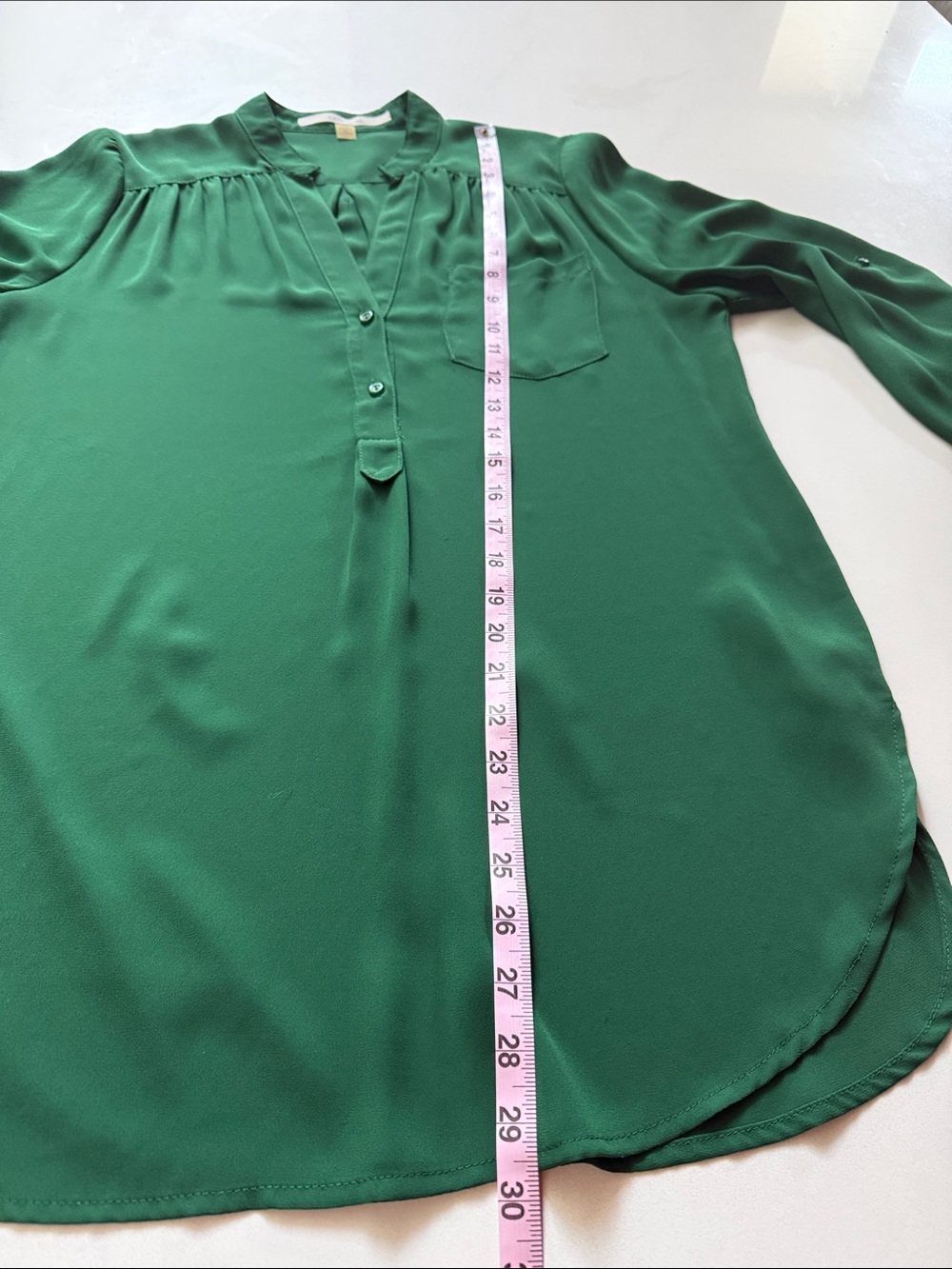 41 Hawthorn Colibri Emerald Green Roll Tab Long Sleeve Split-Neck Blouse, Size M - Picture 11 of 11